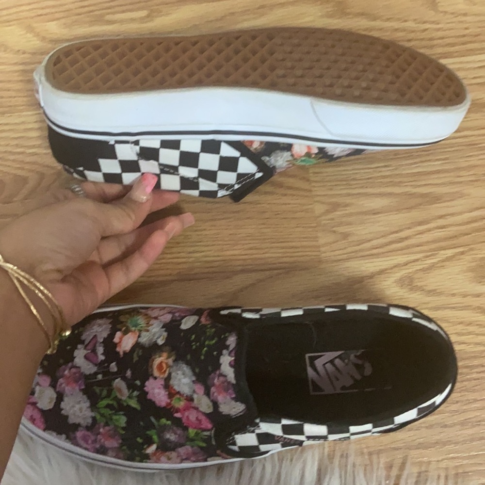 Vans - Picture 4 of 4